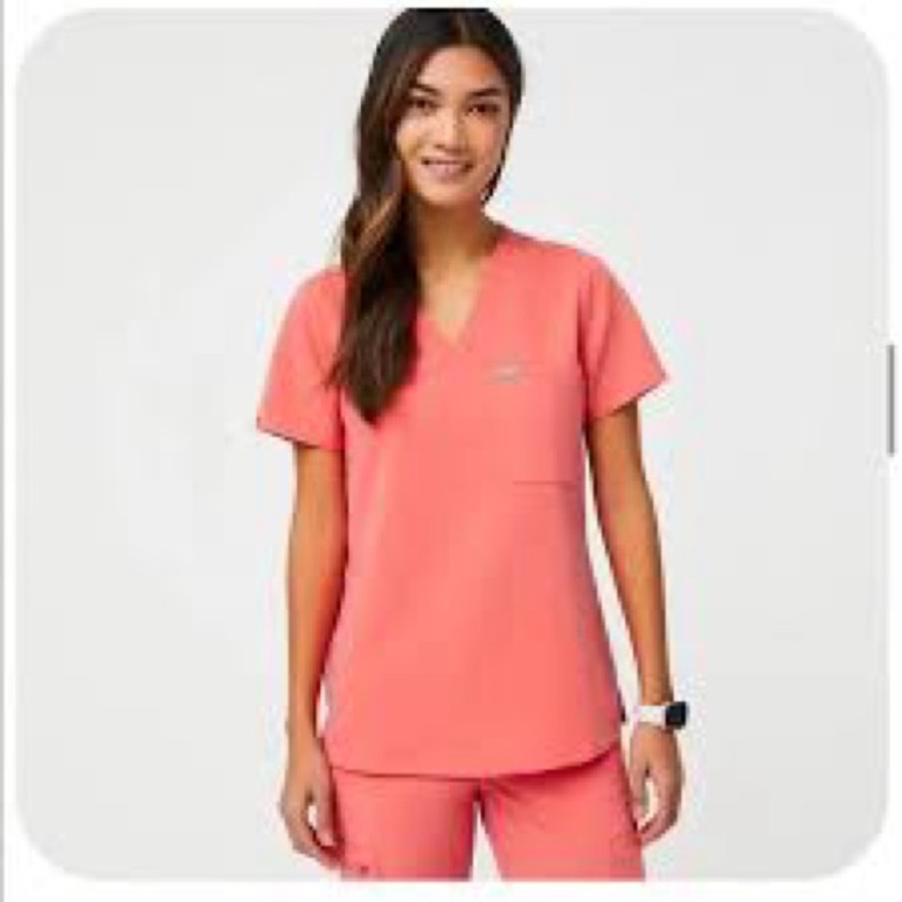 Figs Hot Coral Set: Medium Catarina One Pocket Scrub Top and Large Petite Kade